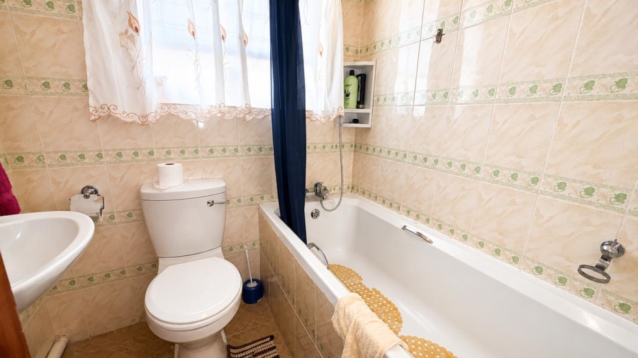 3 Bedroom Property for Sale in Mandela View Free State